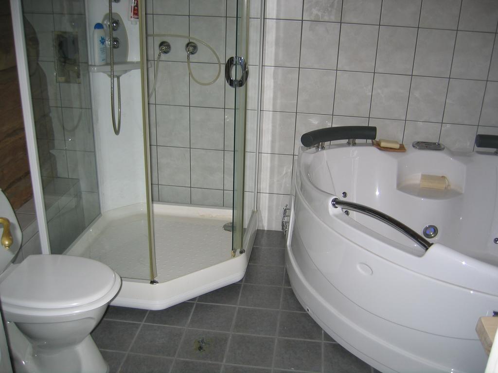 Kartveit Gjestetun Manger Exterior photo